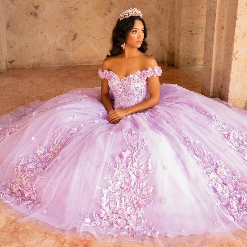 Light Lilac Quinceanera Dress Sweetheart 3D Floral Applique Lace Princess Ball Gown Sweet 15 Vestidos De XV Anos Party Gown