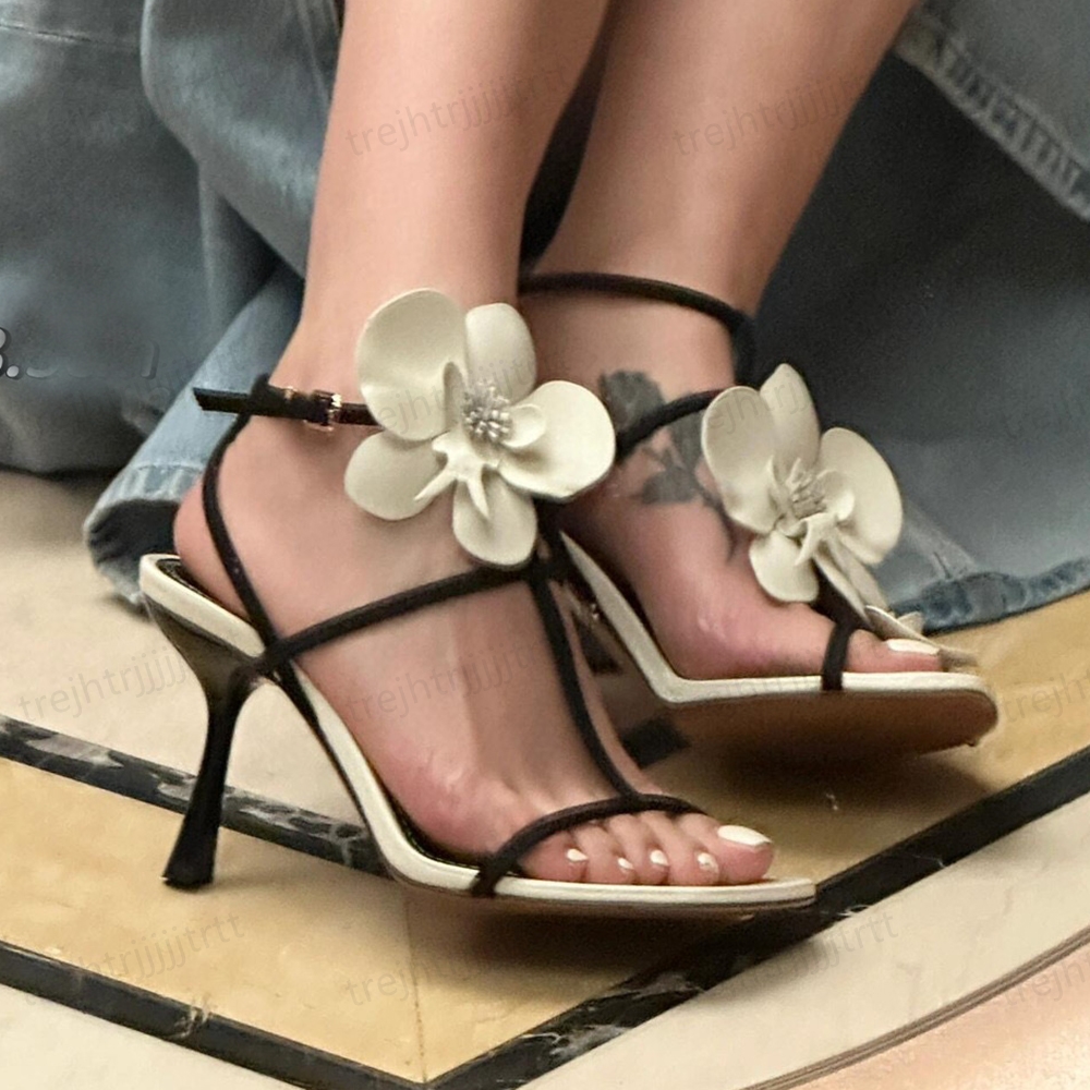 Top quality Women Luxurys Designers sandals Flower decoration 9cm stiletto high heel strap heels sandals Leaky toe ankle straps Party and banquet shoe