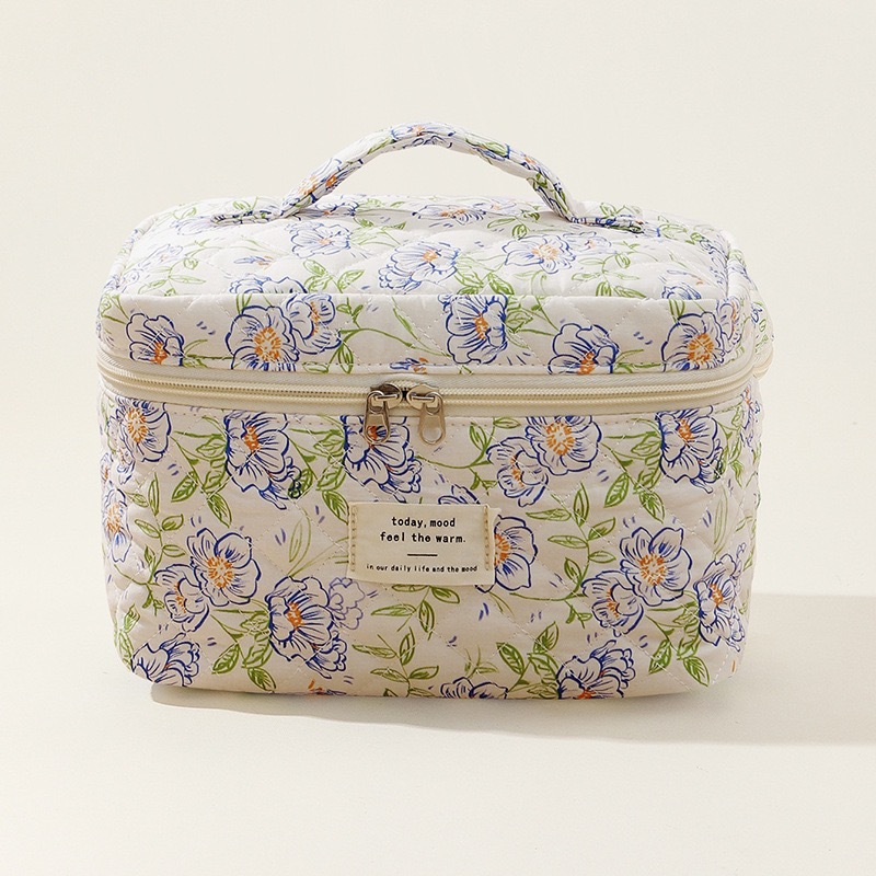 The tote bag Designer tote bag Advanced Student Puff Pillow Large Capacity Storage Makeup Bag Japanese High Beauty Pen Bag Travel Cosmetics