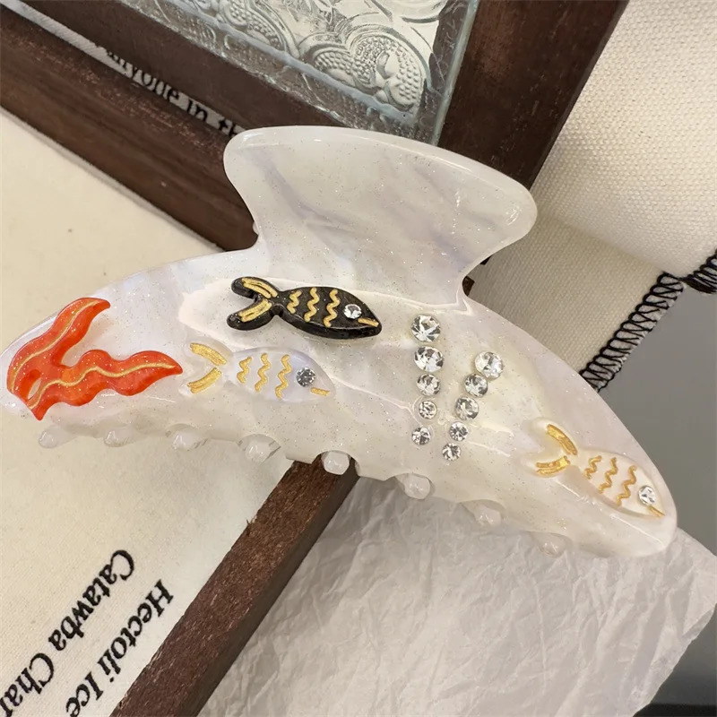 Korean Fashion Fish Hair Claw for Women Rhinestone Acetate Claw Clip Vacation Jewelry Hair Clip Trendy Claw Clips Accessorie 240709