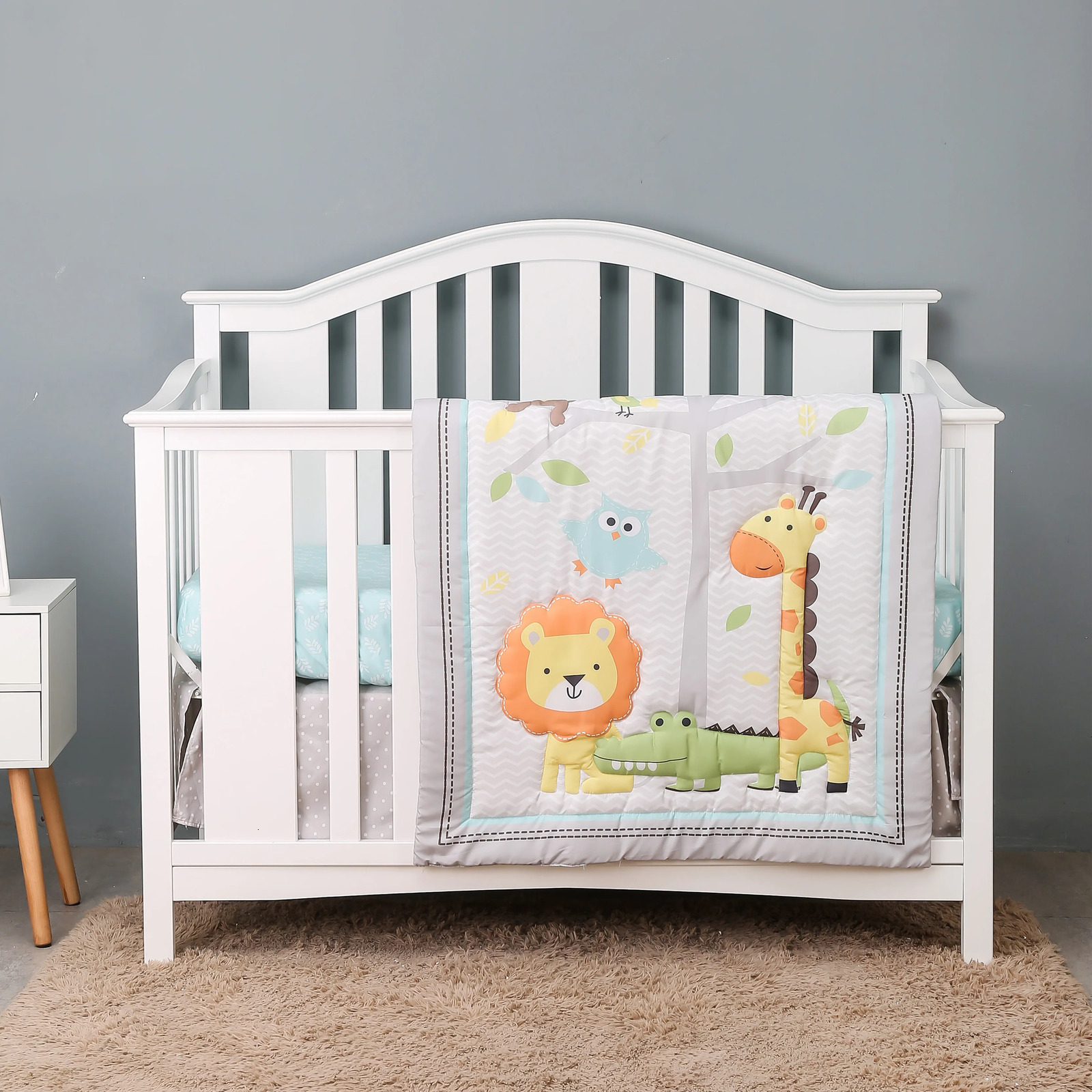 3 pcs Baby Crib Bedding Set for Boys and Girls including quilt crib sheet skirt y240705