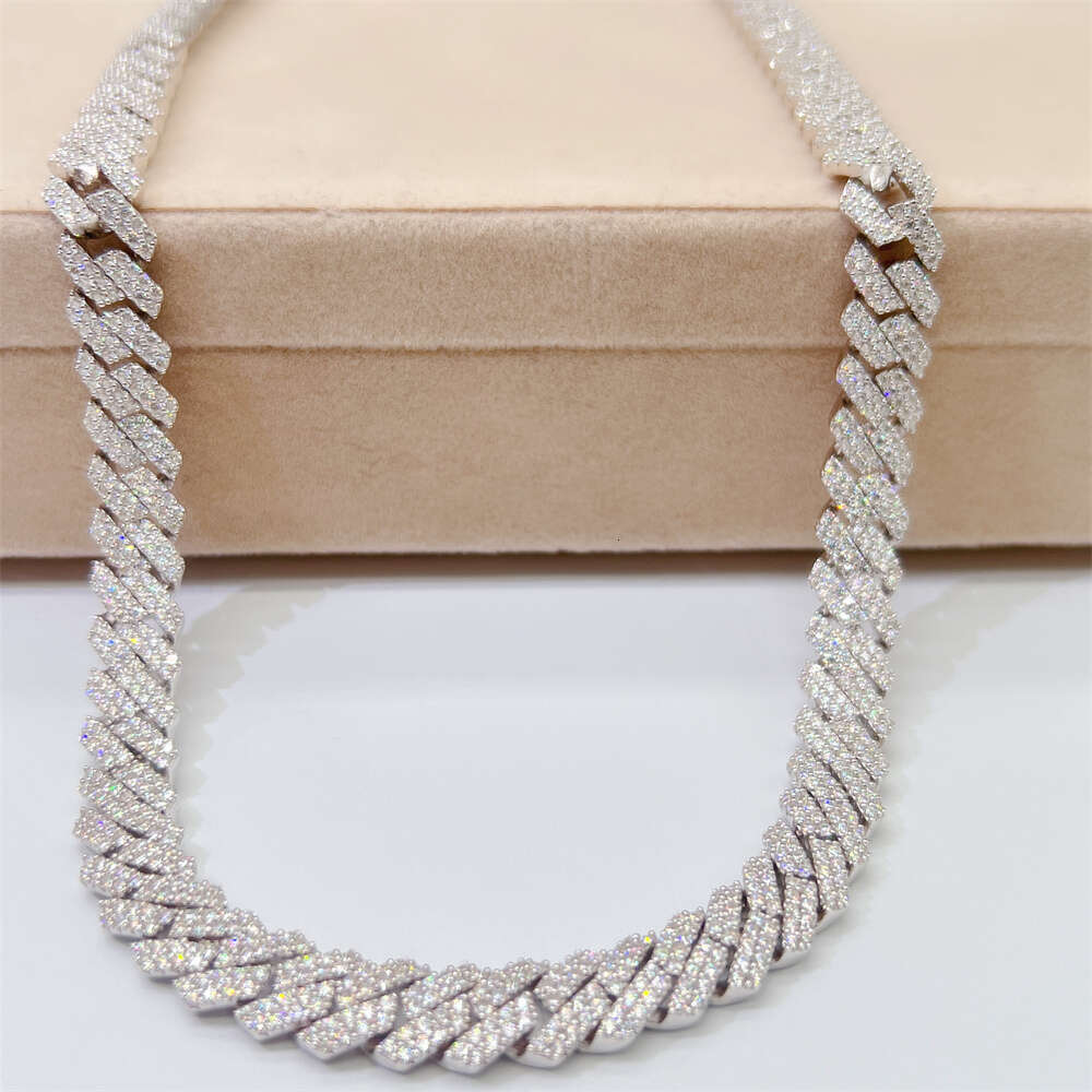 Best Selling Fashion Jewelry 10mm Width 925 Silver Vvs Moissanite Iced Out Cuban Link Chain Necklace