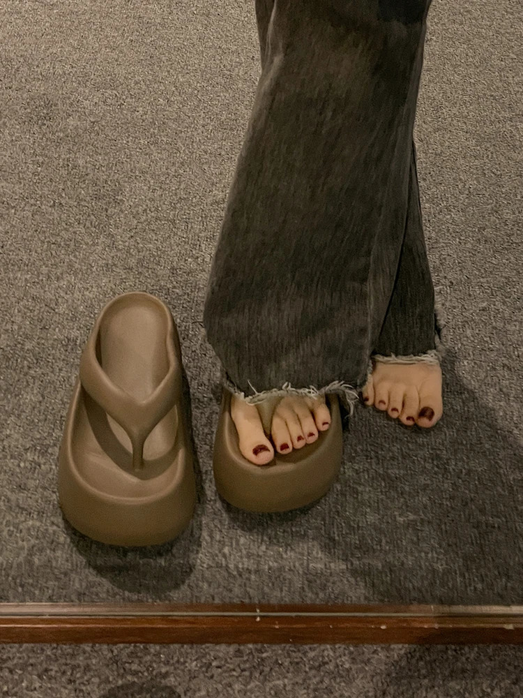 Shoe Skating Womens Summer Pantofle Sliding Rubber Flip Platform Bed Sheet Womens Beach Fashion Low 2024 Hawaii Military Knife Massage 240713