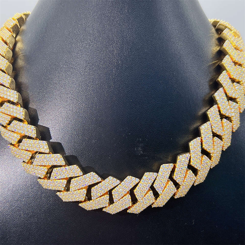 Ready to Ship Hip Hop Jewelry 20mm Width Iced Out Luxury Custom Moissanite Cuban Link Chain