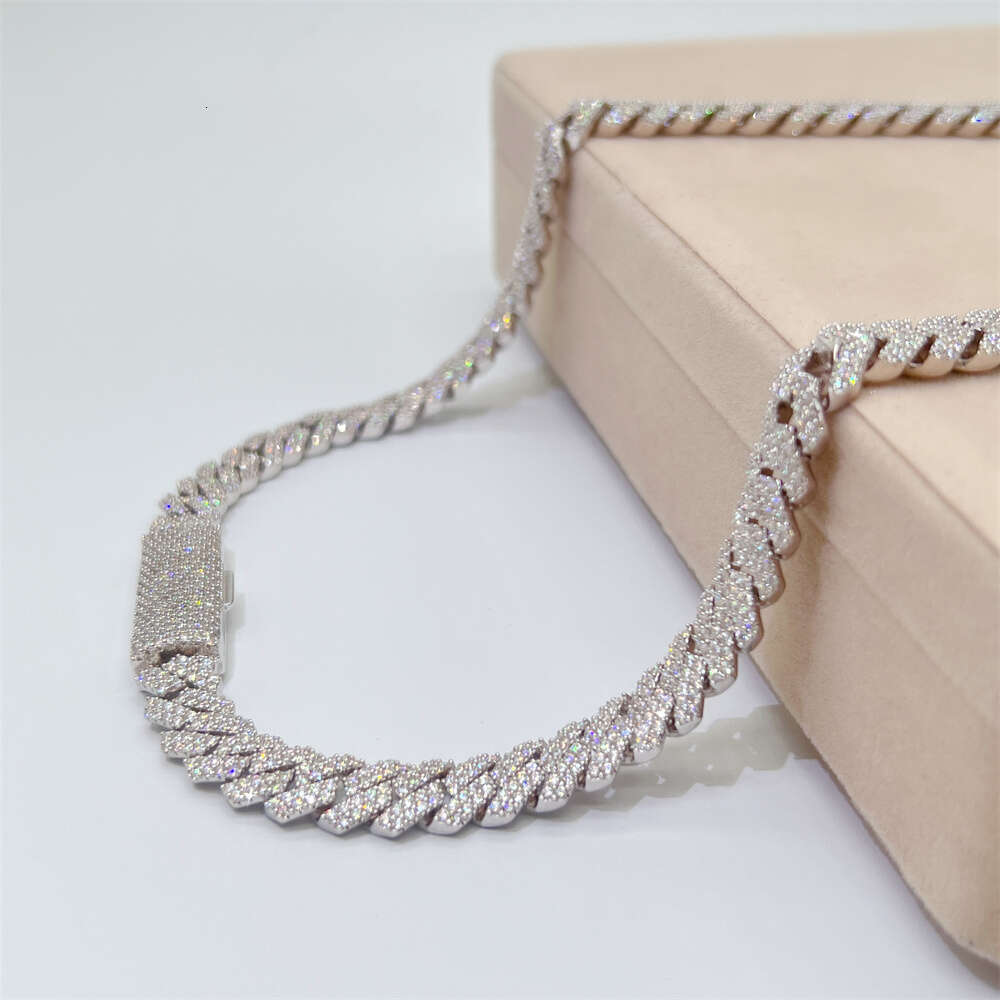 Best Selling Fashion Jewelry 10mm Width 925 Silver Vvs Moissanite Iced Out Cuban Link Chain Necklace