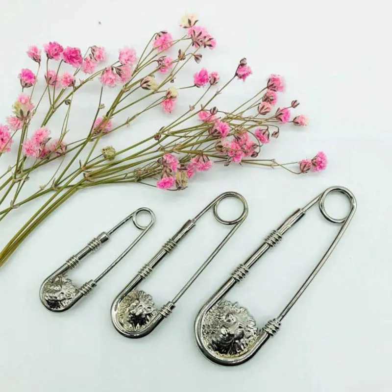 Other Fashion Accessories 1 alloy double lion head brooch fashionable DIY safety pin womens waist closed art piece mens set jacket decorative jewelry 