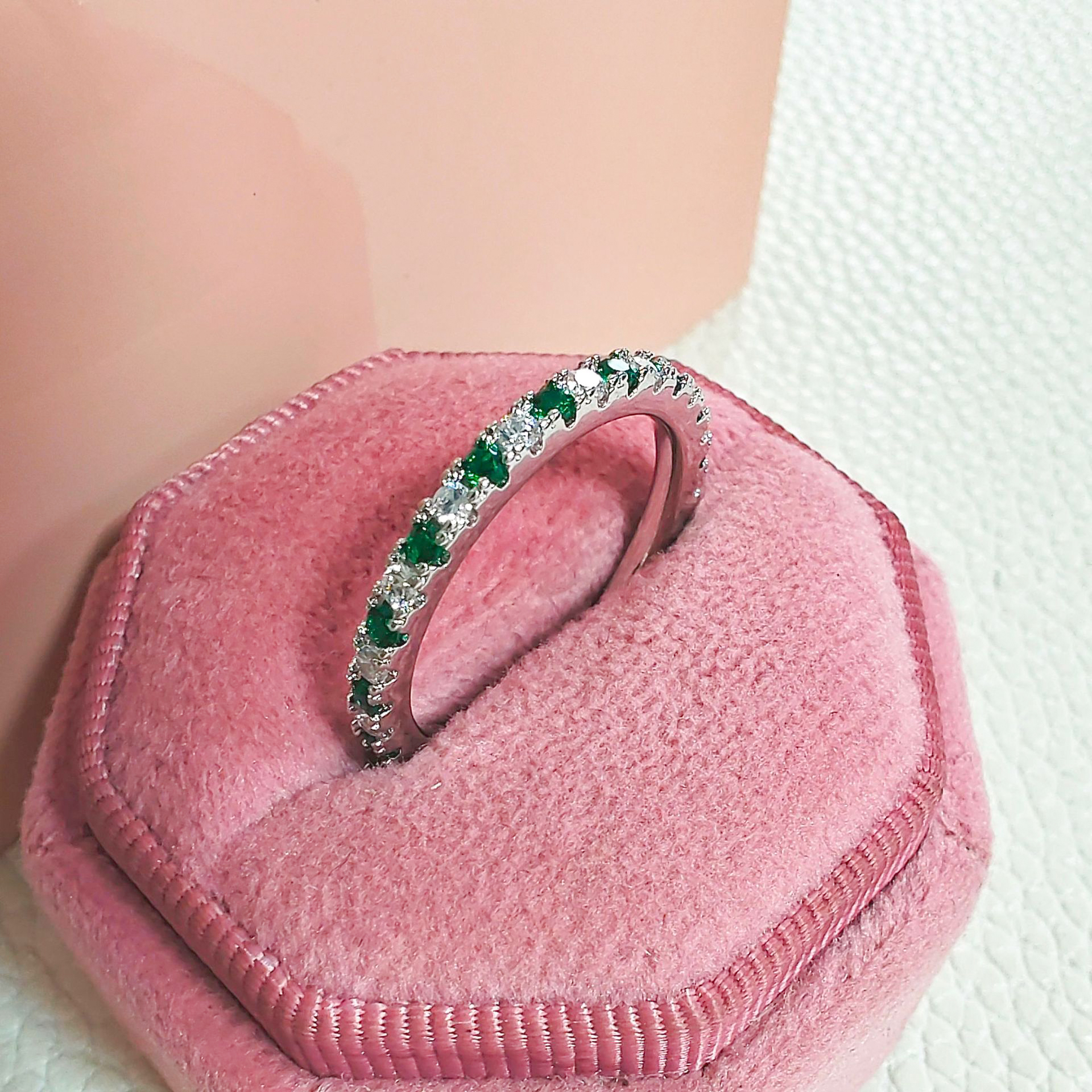 Green Jade Diamond Designer Rings Design Women Shiny Moissanite Ring Festival Gifts Jewelry Accessory