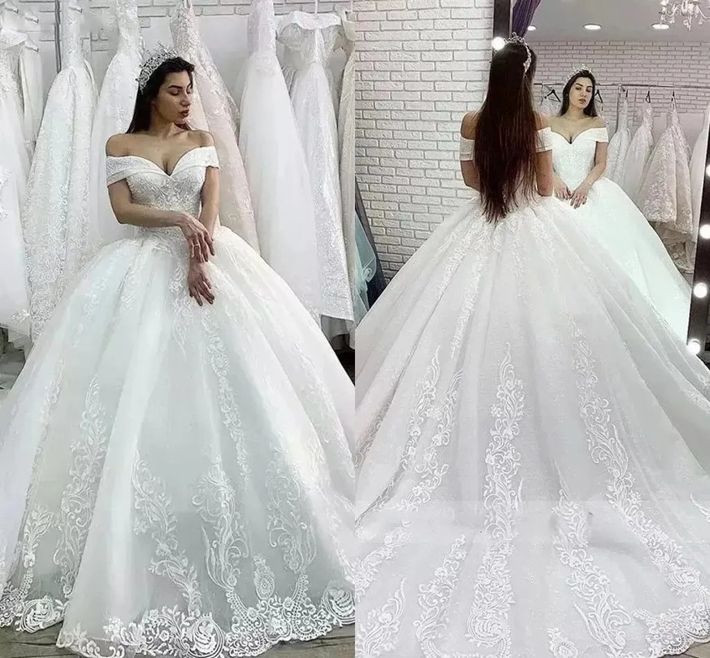 Ball Arabic Dubai Princess Gown Wedding Dresses Sexy Off The Shoulder Lace Appliques Bridal Gowns Sweep Train Lace Back Puffy Vestidos De Novia Plus S