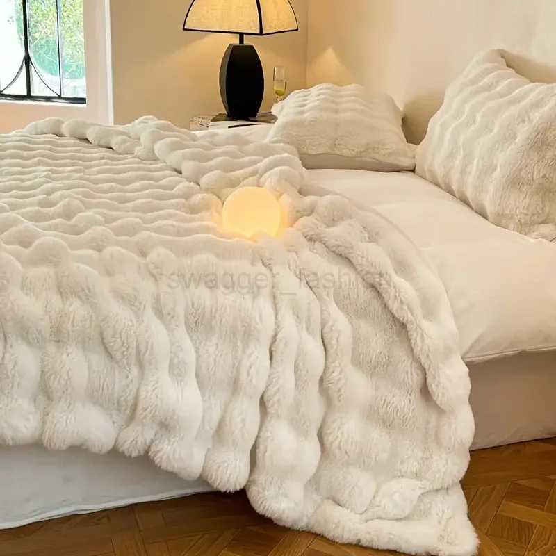 Faux Fur Plush Throw Blanket Warm Winter Double-sided Blankets for Bed Luxury Plaid Shaped Couch Cover for Sofa Pillow Case GiftB270712