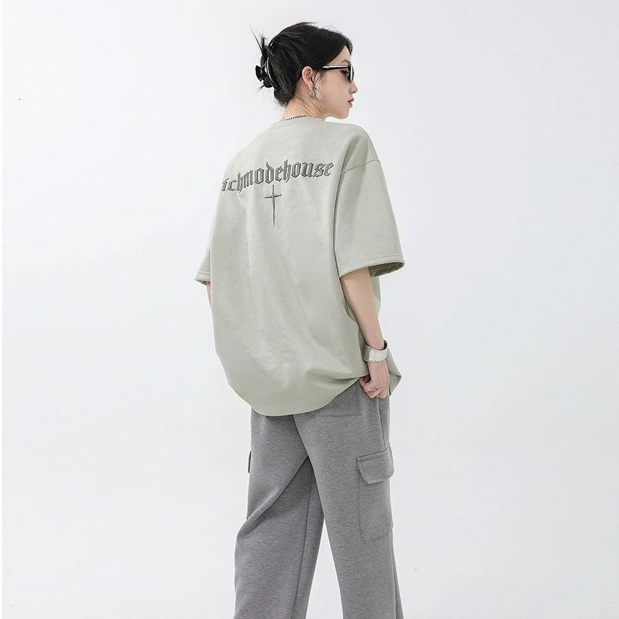 Korean suede letter printed T shirt men street y2k hip hop personality Harajuku Genki retro goth sports half sleeved top 240703