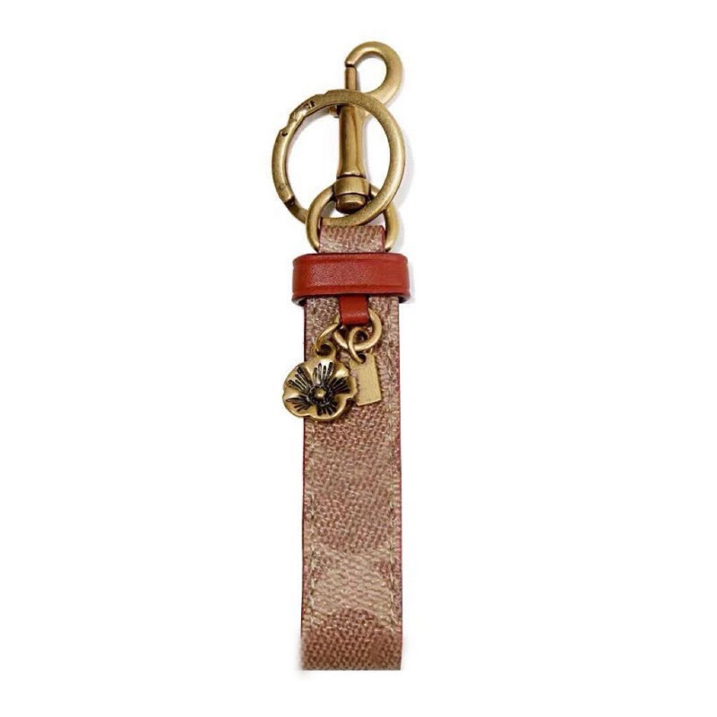 Cute designer keychain womens leather keyrings bag charms red cherry classical wallet portachiavi simple luxury keychains designer popular om035