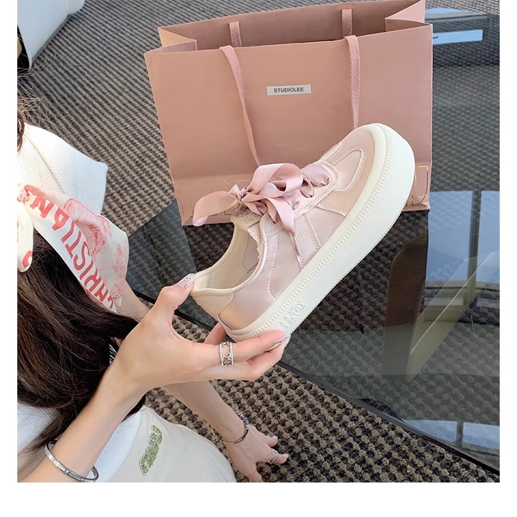 Designer In Black And Round Headed Patchwork Satin Leather White Height Increasing Thick Soled Lace Up Casual Board Shoes For Women