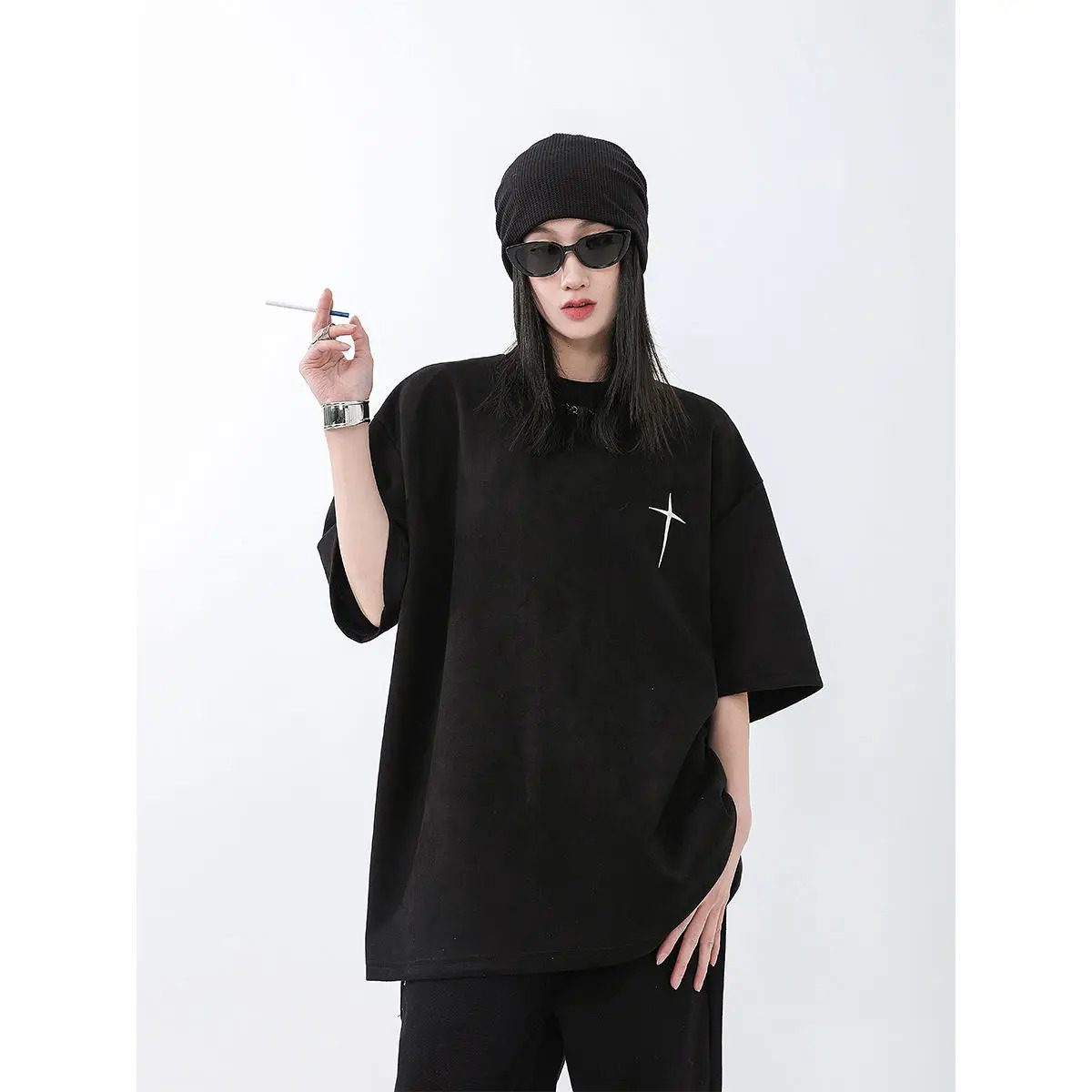 Korean suede letter printed T shirt men street y2k hip hop personality Harajuku Genki retro goth sports half sleeved top 240703