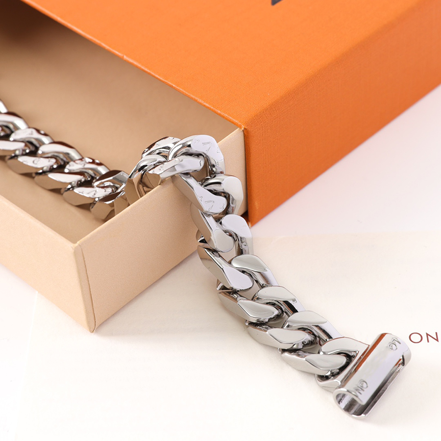 Fashion Classic Designer Leather Titanium Steel Cuban Chain Bamboo Men And Women Hip Hop Letter Bracelet Festival Gift1