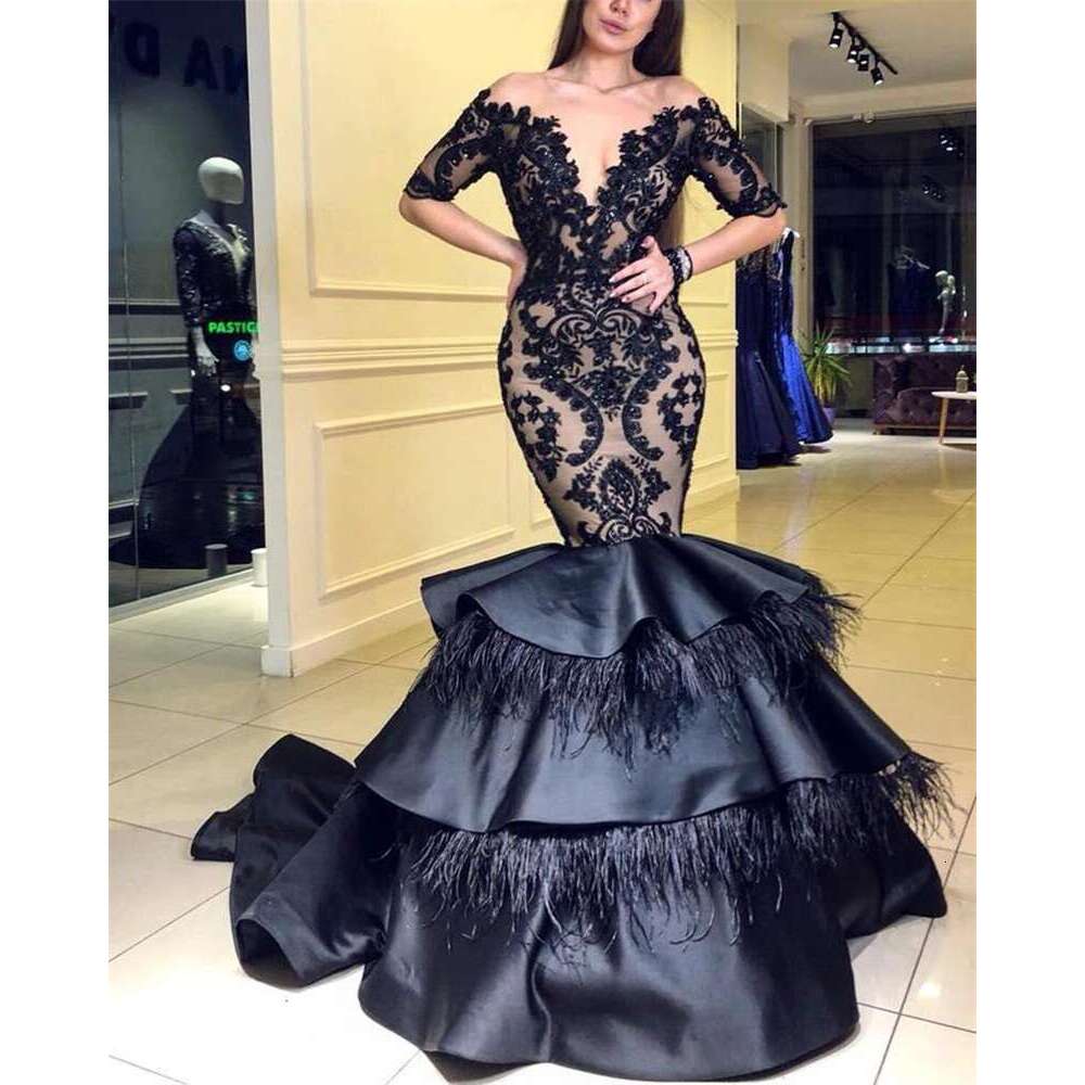 Gorgeous Black Prom Dresses Lace Applique Mermaid Formal Evening Crystal Beads Feather Tierd Skirt Pageant Dress Robe 6660306