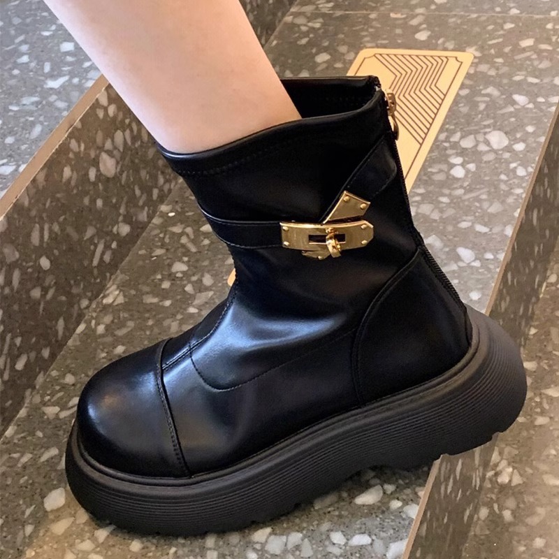Designer Shoes In Black White 2024 Fashion New Thick Soled Comfortable And Durable Explosive Short Tube Metal Buckle High-end Martin Boots