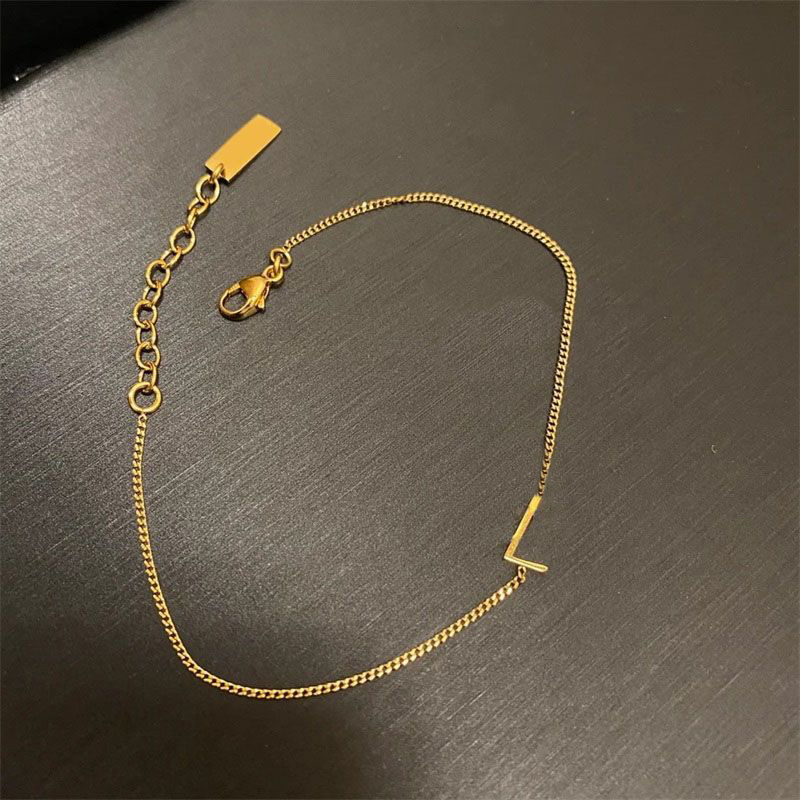 Luxury bracelet charm designer bracelet plated gold bracelet letter vintage designer jewelry woman chain metal anniversary gifts designer bangle trendy go09 C4