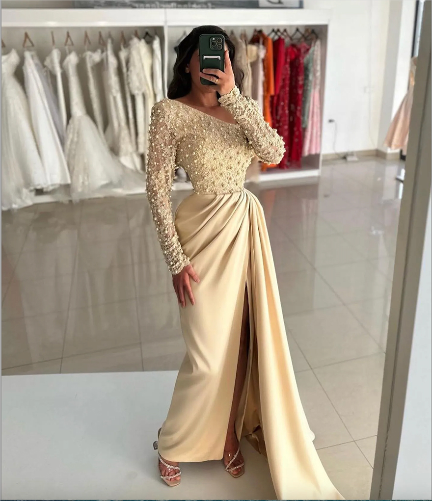 Gorgeous Pearls Evening Elegant V Neck Long Sleeves Prom Dress Split Vestidos De Gala Pleats Side Train Formal Dresses For Women