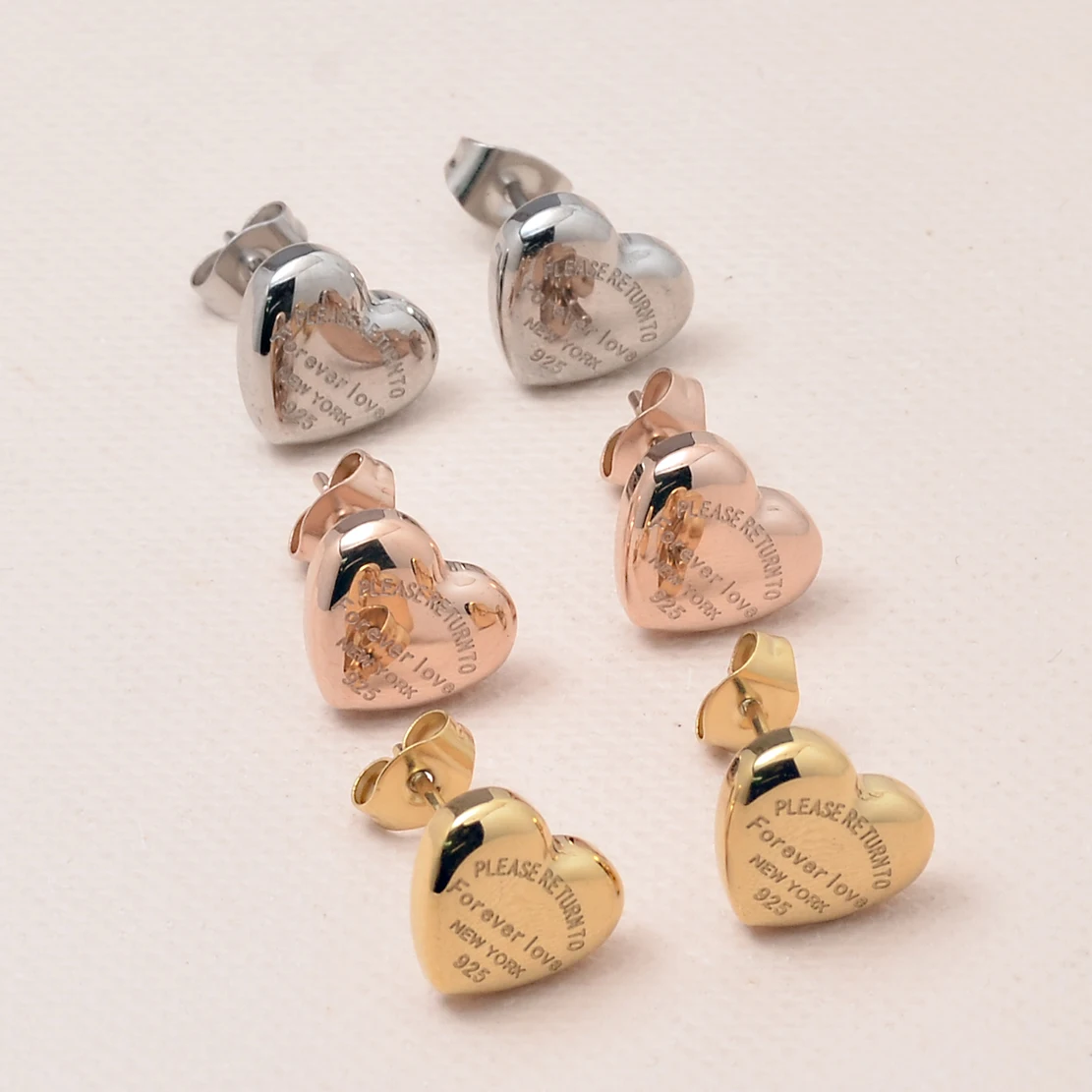 20 Mix Styles Classic Style Stud Women Lover Sleek Heart Studs Luxury Simple Design Titanium Steel Earrings Wedding Party Gifts Wholesale