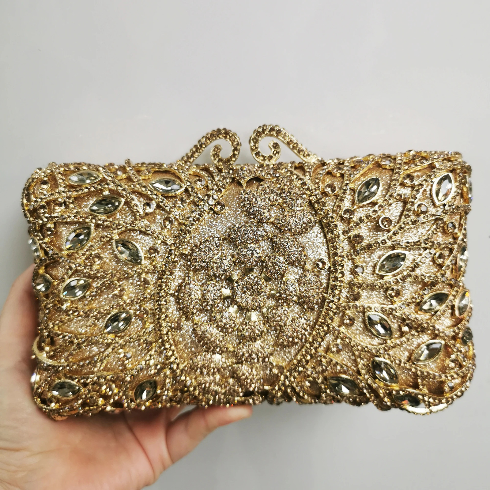 Hollow Out Banquet Bags Wedding Bridal Dinner Party Handbag Woman wer Dia Clutches Prom Purse Crystal Evening Bag 240615 c4ab