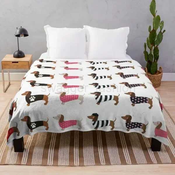 Dachshund Dog Blanket Fleece Spring/Autumn Wiener Sausage Dog Lightweight Thin Throw Blankets for Sofa Car Bed King Queen SizeB270712