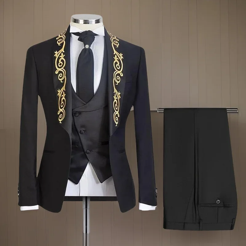 Italian Suits For Men Gold with Embroidery Shawl Lapel Slim Fit Wedding Groom Tuxedo 3 Pcs Costume (Jacket + Vest + Pants) 2024