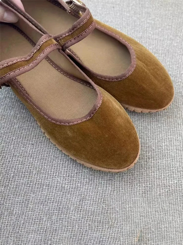 Velvet Mary Jane Shoes for Women Hand Stitch Casual Streetwear Ballet Flats Pumps Female Solid Color Red Cloth Shoes Loafers 240711