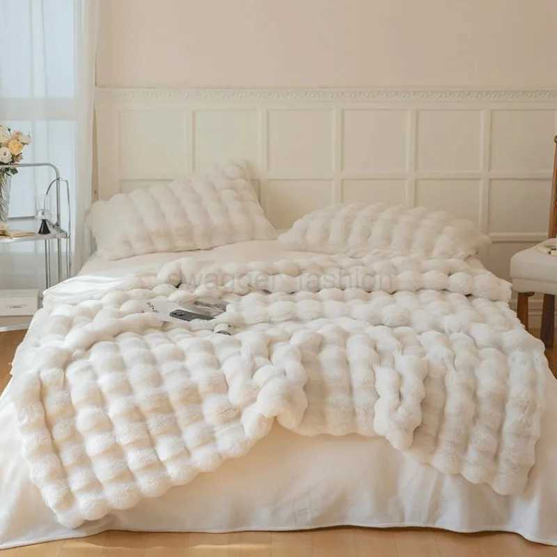 Faux Fur Plush Throw Blanket Warm Winter Double-sided Blankets for Bed Luxury Plaid Shaped Couch Cover for Sofa Pillow Case GiftB270712