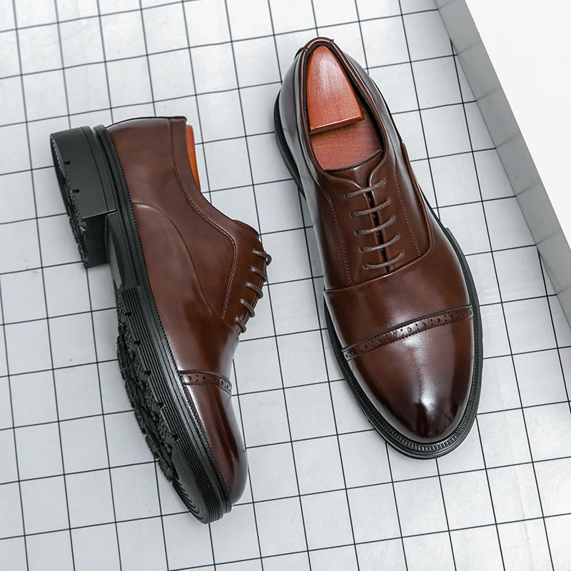 British Style Leather Shoes Men Formal Leather Brown Business Shoes Male Fashion Mens Dress Shoes Men Loafers 240708