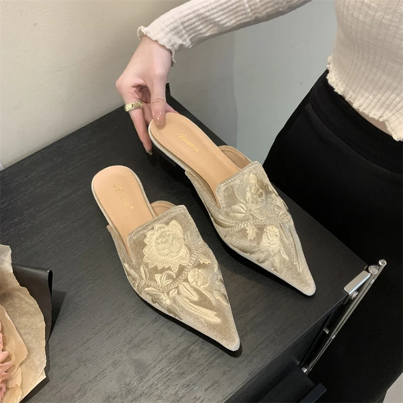 spring floral embroidery womens slider toe pointing flat head casual slider slider on mule black green beige outdoor flip cover 240713