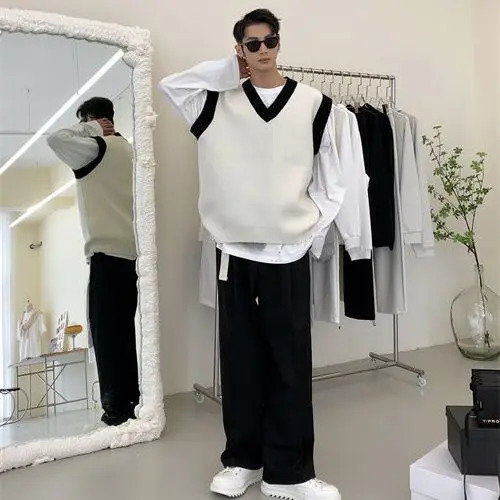 Korean Sweater Vest Mens Fashion Knitwear Solid Color Casual V-neck Knitted Pullover Men Loose Knitting Sweaters Clothes B282 240712