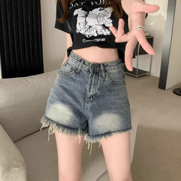Hairy edge design denim shorts for women's summer 2024 new spicy A-line hot pants, high waist straight wide leg pants