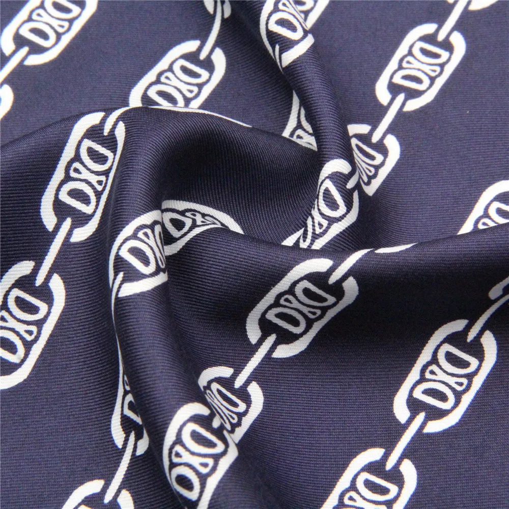 90cm Manual Hand Rolled Twill Silk Scarf Women Chain Print Curled Square Scarves Echarpes Foulards Female Wraps Bandana Hijabs 240712
