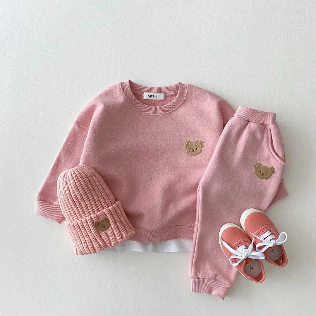 Kids Spring Sportswear Suits Girl Cute Small Bear Pullover Sweatshirts + Boys Loose Cotton Sweatpants 2pc Cartoon Tracksuit Set M240920