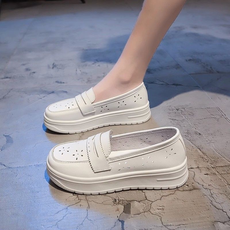 2024 Spring Summer Nurse for Women with Hollow Soft Bottom, Breathable and Anti slip New Hole Medical Single Shoes, White Shoes hurenlakeshoes