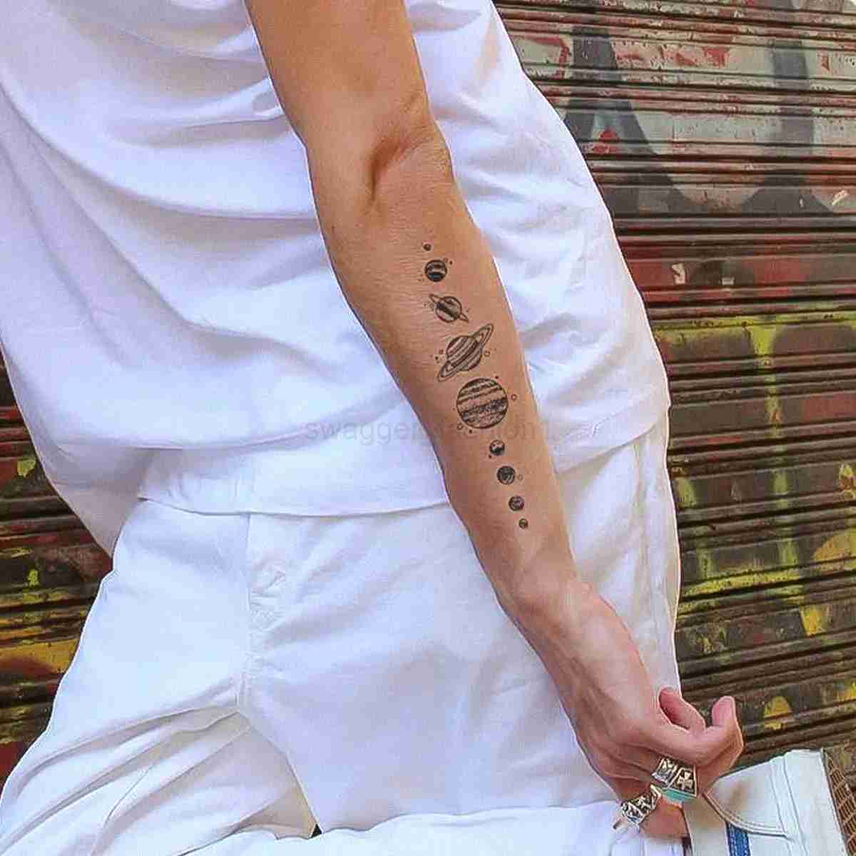 1pc Small Geometric Temporary Tattoo Stickers Black Water Transfer Tattoo Minimalist Outer Space Planet Design Fake Tattoo WomenB240713