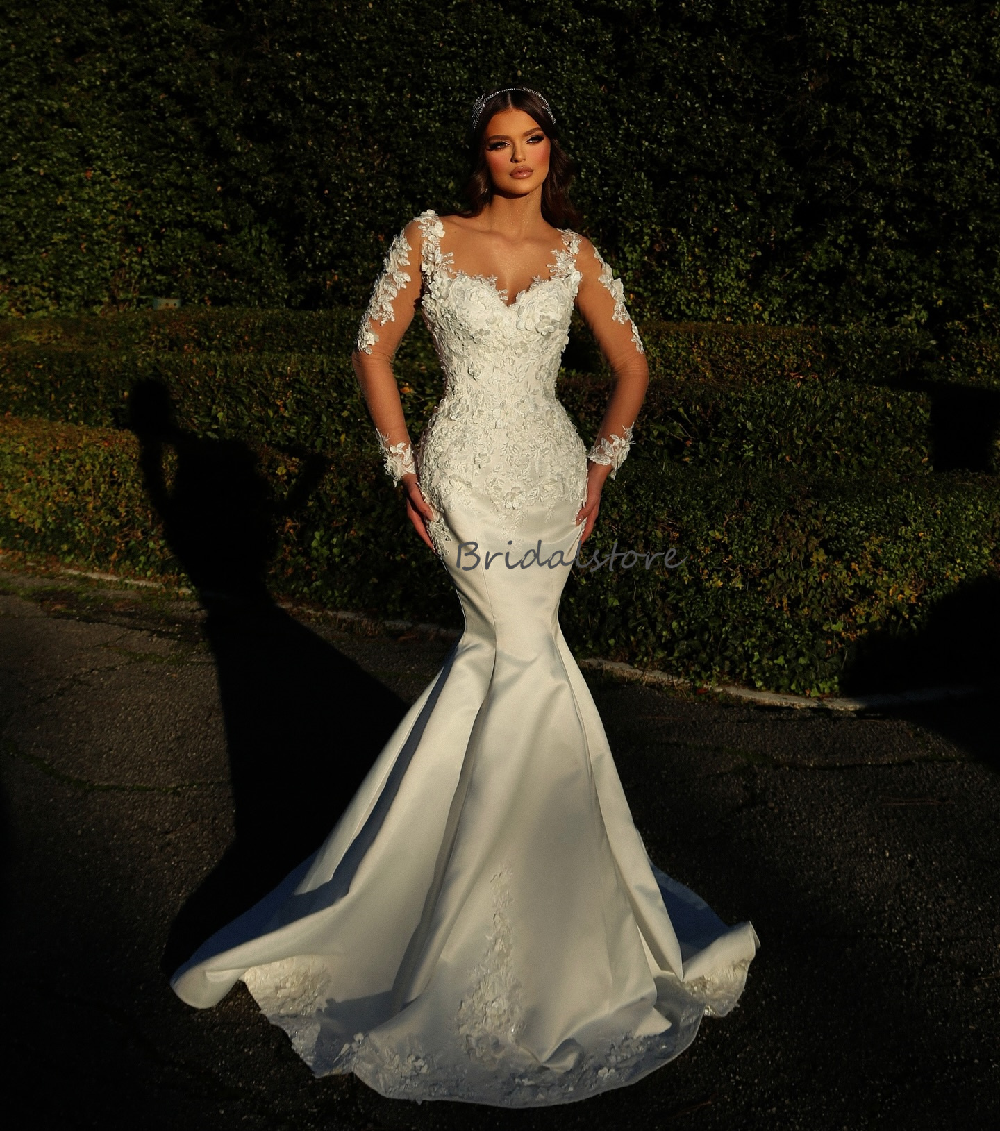 Gorgeous Mermaid Wedding Dresses With Detachable Train 2 In 1 Florals Lace Church Bridal Dress Elegant Long Sleeve Dubai Bride Dress Robe De Mariee Ve