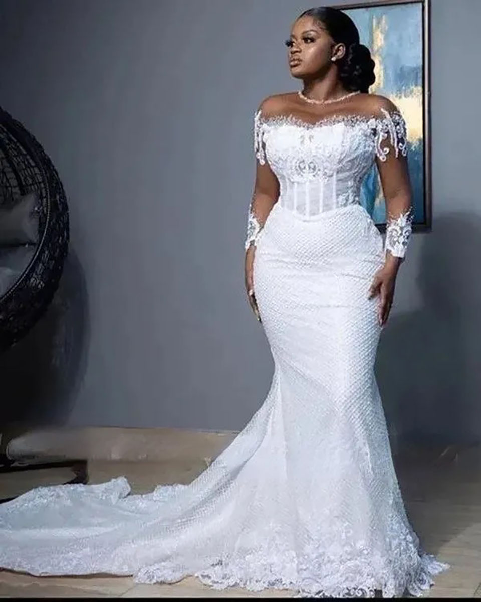 Plus Size Lace Mermaid Wedding Dress Sheer Crew Neck Long Sleeves Bridal Gowns Beaded Bride Robes De Mariee