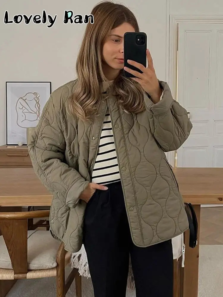 Solid Quilted Jackets Women Spring Autumn Oneck Single Breasted Pocket Coats Female Long Sleeve Casual Lady Chic Outerwear 240712