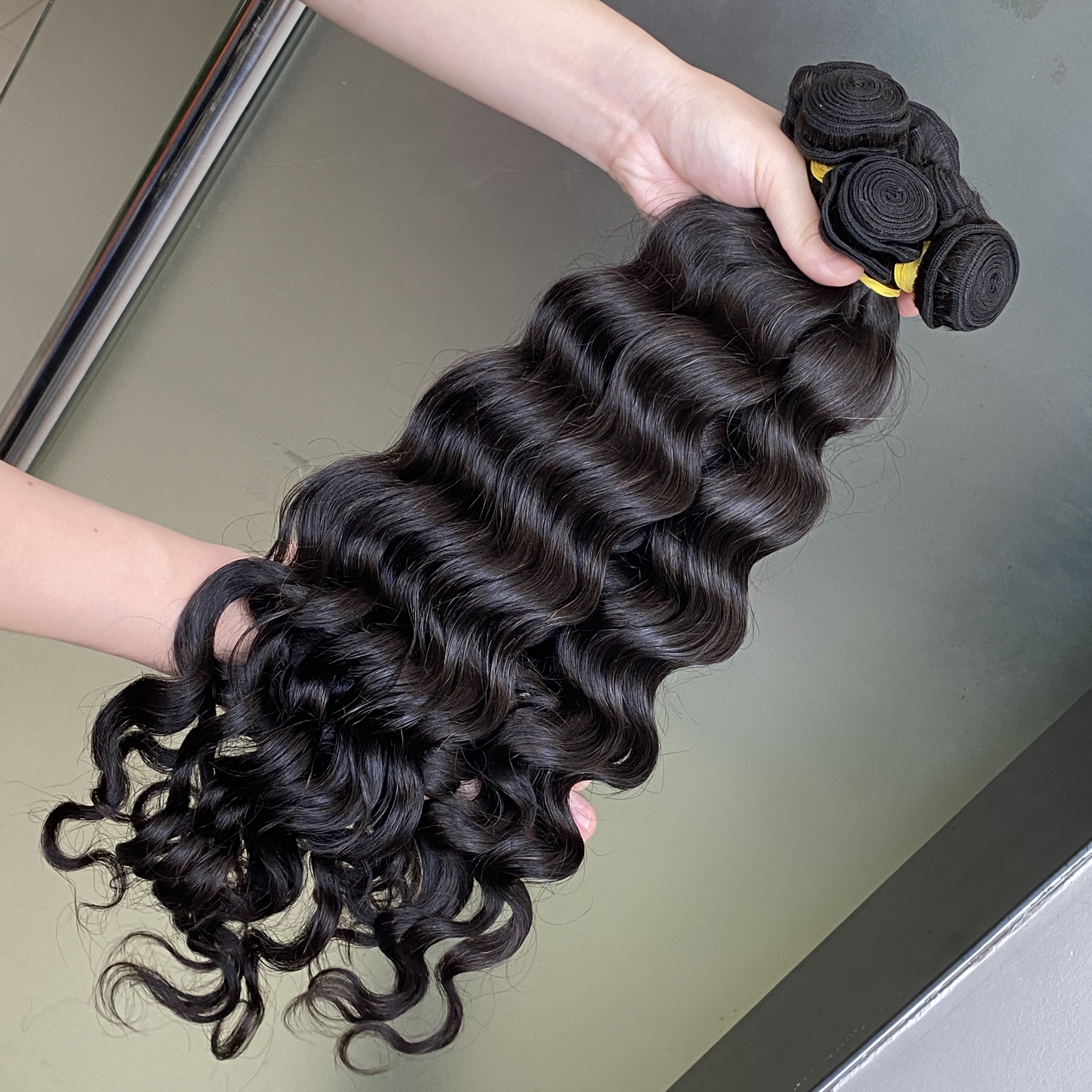 Glamorous Brazilian Human Hair Weave Bundles Natural Wave Wavy Hair Bundles 3 Pieces Lot Brazilian Hair Weave For Black Women