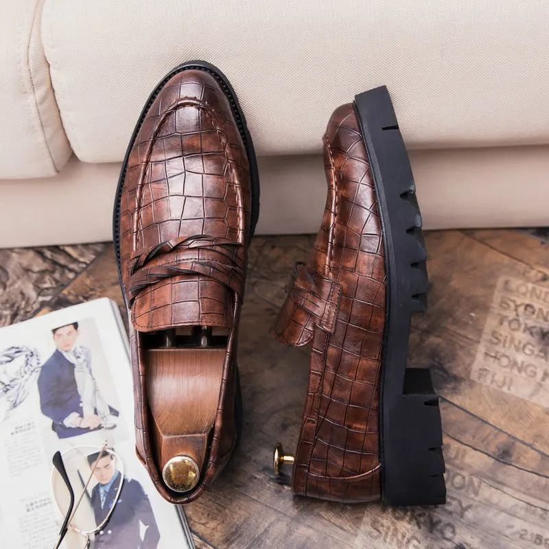 Men Leather Shoes outdoor Casual Formal Business Mens Shoes fashion Black Retro shoes Slip-On Mens Loafers Zapatos Hombre 240708