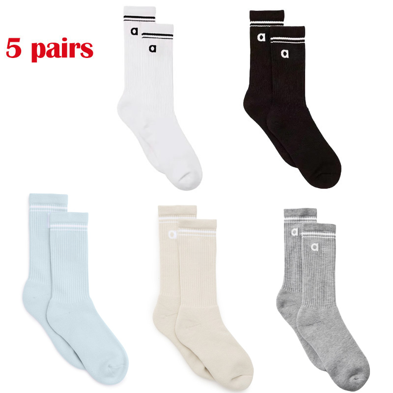 A Designer Half-Crew Throwback Women Sport gym Cotton Medium Tube Grip Sock white run Letter man sock soccer