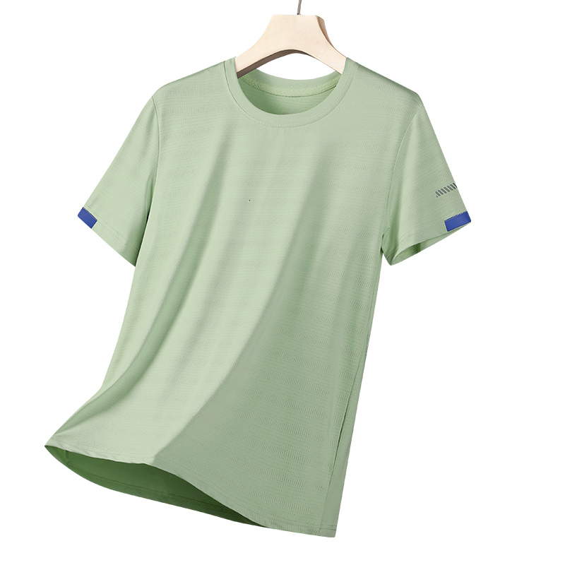 Self operated cloud warehouse summer new feeling cooling elastic ice silk short sleeved casual versatile T-shirt for men