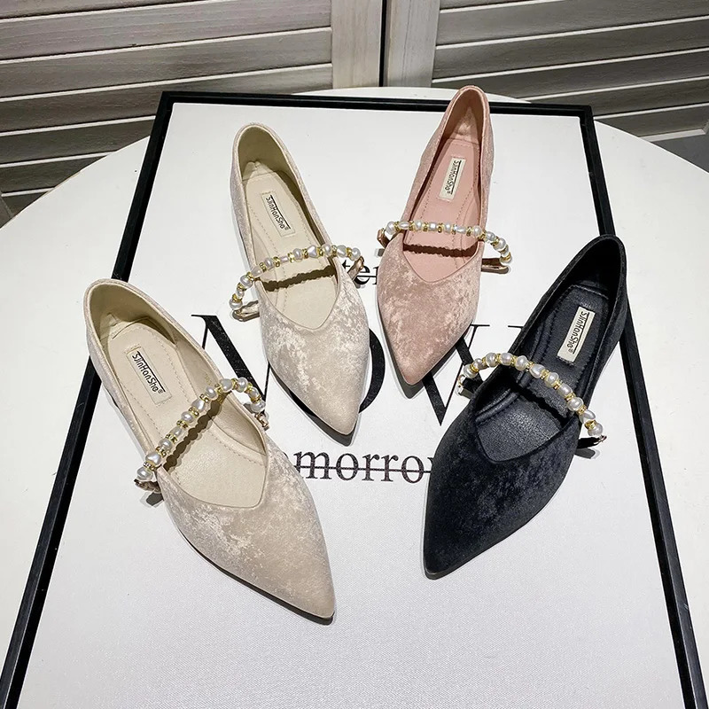 Korean shoes womens shoes womens autumn Pointed Toe casual sports shoes shallow mouth fur soft crystal Loafers item 240712