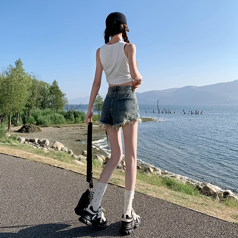 2023 Summer New Denim Shorts Women's Korean Edition Worn Out High Waist Spicy Girl Wide Leg A-line Hot Pants