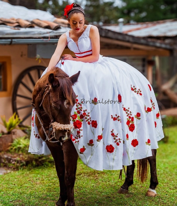 White Mexican Quinceanera Dresses Charro Mexico 3D Florals Corset Satin Fifteen Birthday Party Dress Elegant Vestido De 15 Anos Masquerade Xv Pare Rob