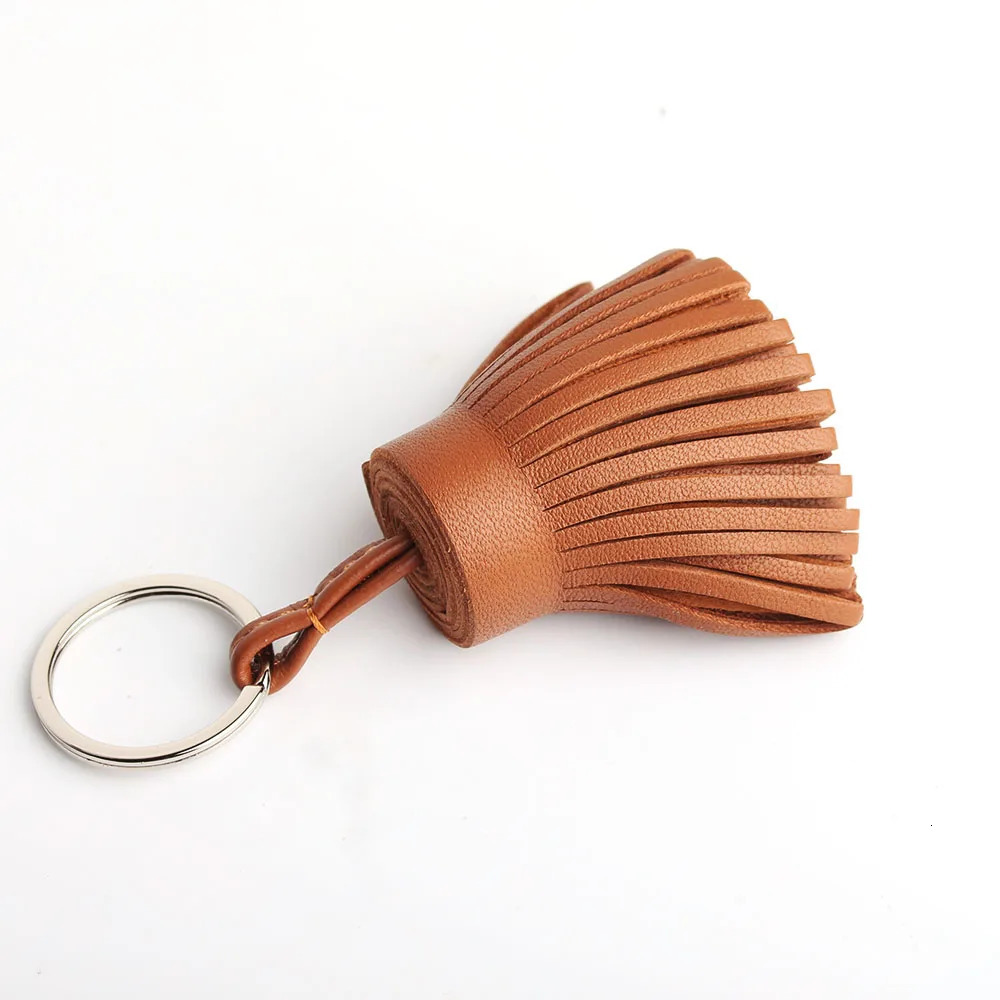 Natural Real Leather Tassel Keychain For Keys Car Key Chain Key Ring Women Bag Charm Pendant Girls 240713