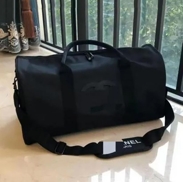 Crossbody Handbags Travelling Bag Duffle bag Classic Designers Wallets Shoulder Bags Fashion Luxurys Womens Men Lady Totes Purse Messenger 2colour