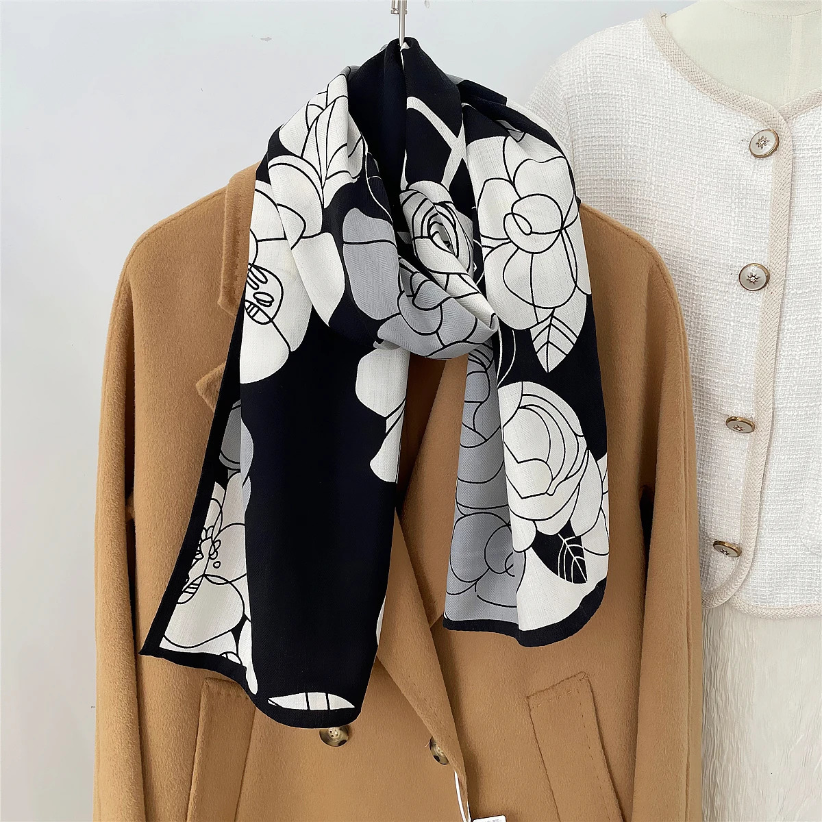 160x33CM Winter Thicken Silk Cashmere Scarf Women Hand Rolled Shawls Big Dots Print Long Scarves Wrap Bandana Big Hijabs Female 240712