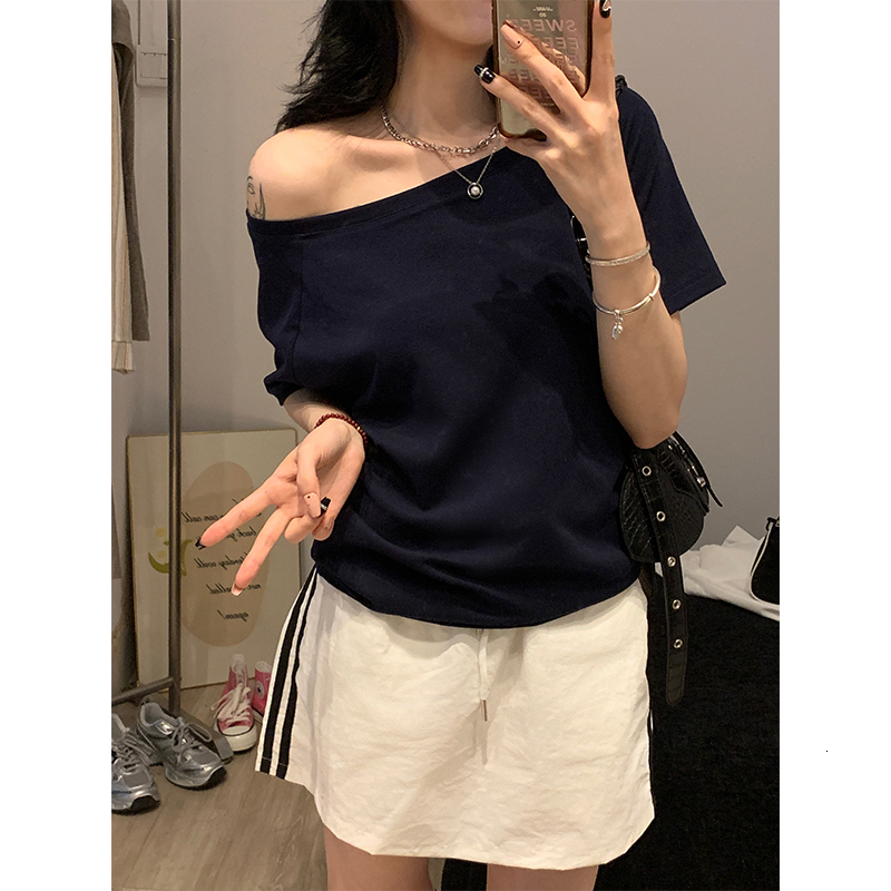 New product lighing delivery slanted short sleeved T-shirt for women 2024 summer fashion spicy girl design sense off shoulder top ins trend